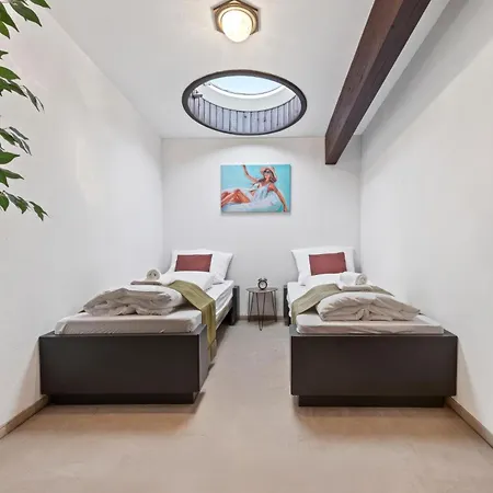 Vakantiehuis Wellness Near Vienna - Pool, Sauna & Whirlpool Purkersdorf