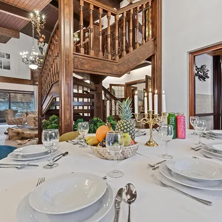 Vakantiehuis Wellness Near Vienna - Pool, Sauna & Whirlpool *