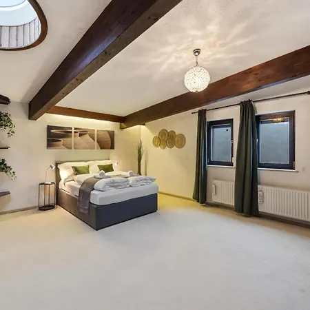 Vakantiehuis Wellness Near Vienna - Pool, Sauna & Whirlpool Purkersdorf