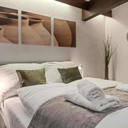 Vakantiehuis Wellness Near Vienna - Pool, Sauna & Whirlpool Purkersdorf