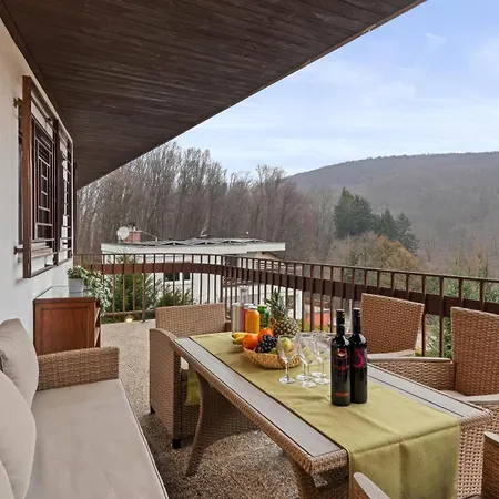 Wellness Near Vienna - Pool, Sauna & Whirlpool Purkersdorf